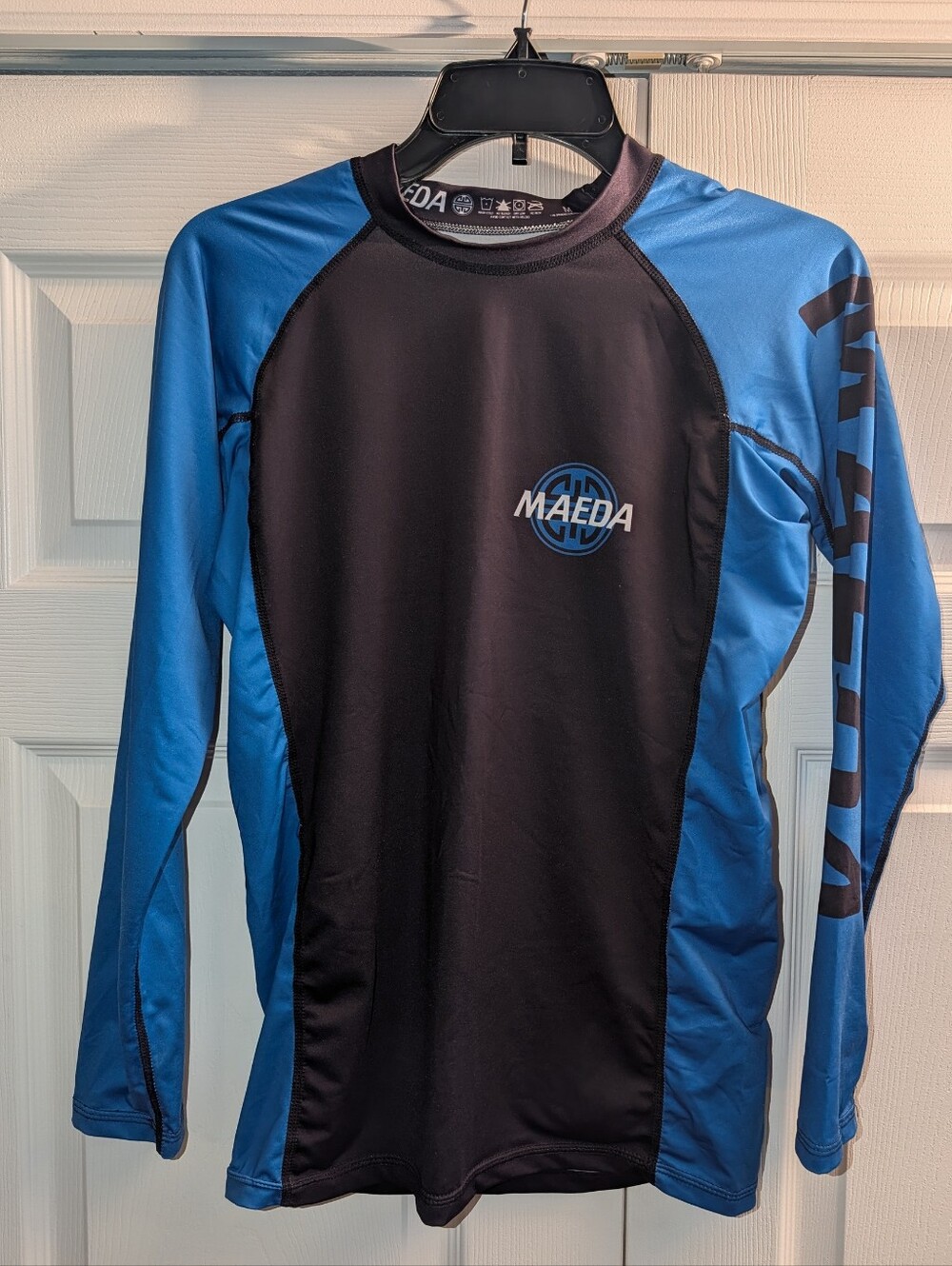 Maeda Men’s Black Blue Long-Sleeve Swim Rash Guard BJJ Rashie Japan NoGi